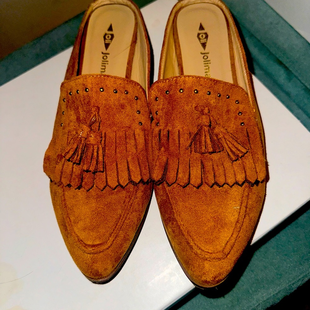 Jolimall Material: Vegan Suede Condition: Excellent preowned Size 9